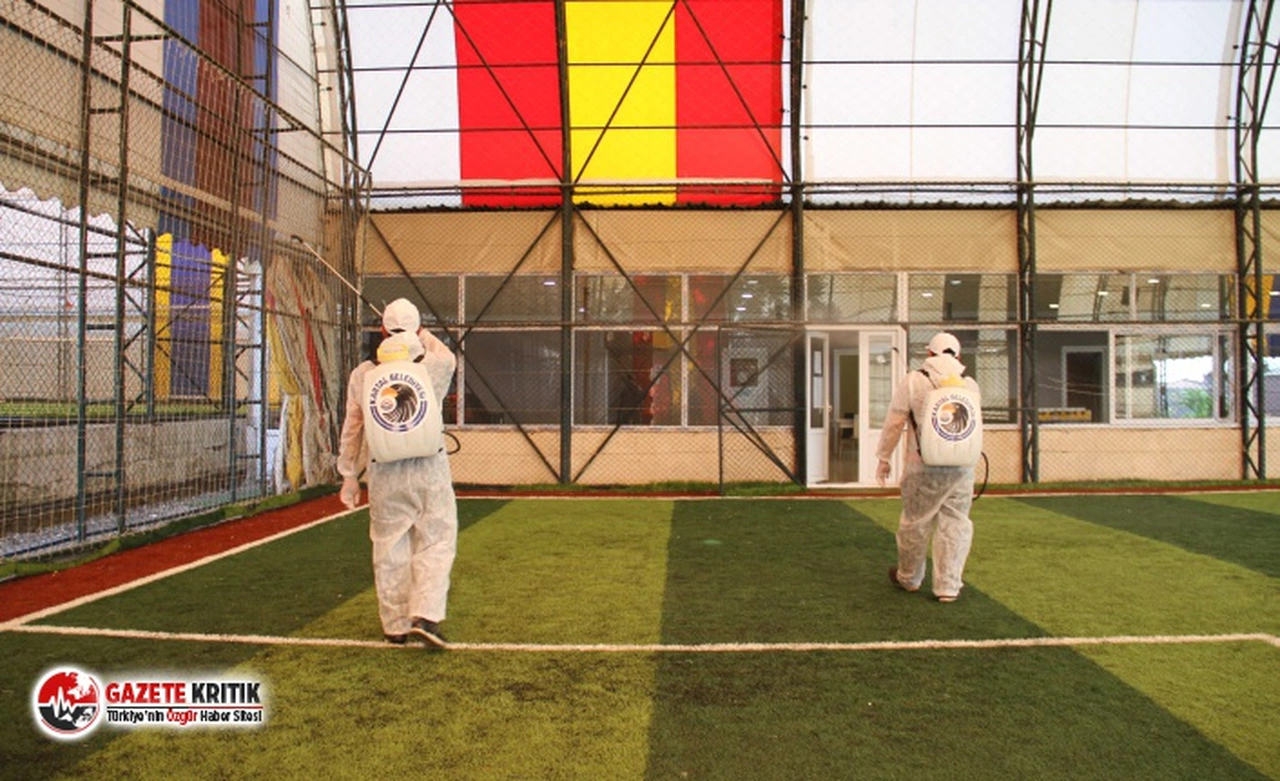 Kartal Belediyesi Spor Tesislerini Dezenfekte Ediyor