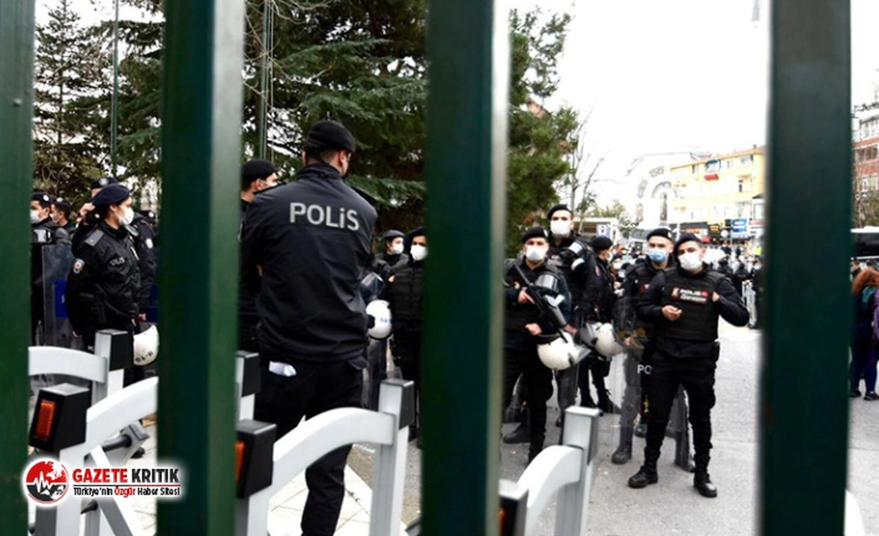 Boğaziçi Üniversitesi önündeki protestoya polis engeli; gözaltılar var