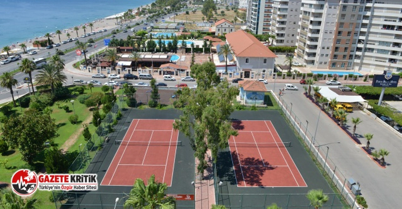 Konyaaltı Belediyesi’nden ücretsiz tenis kortu