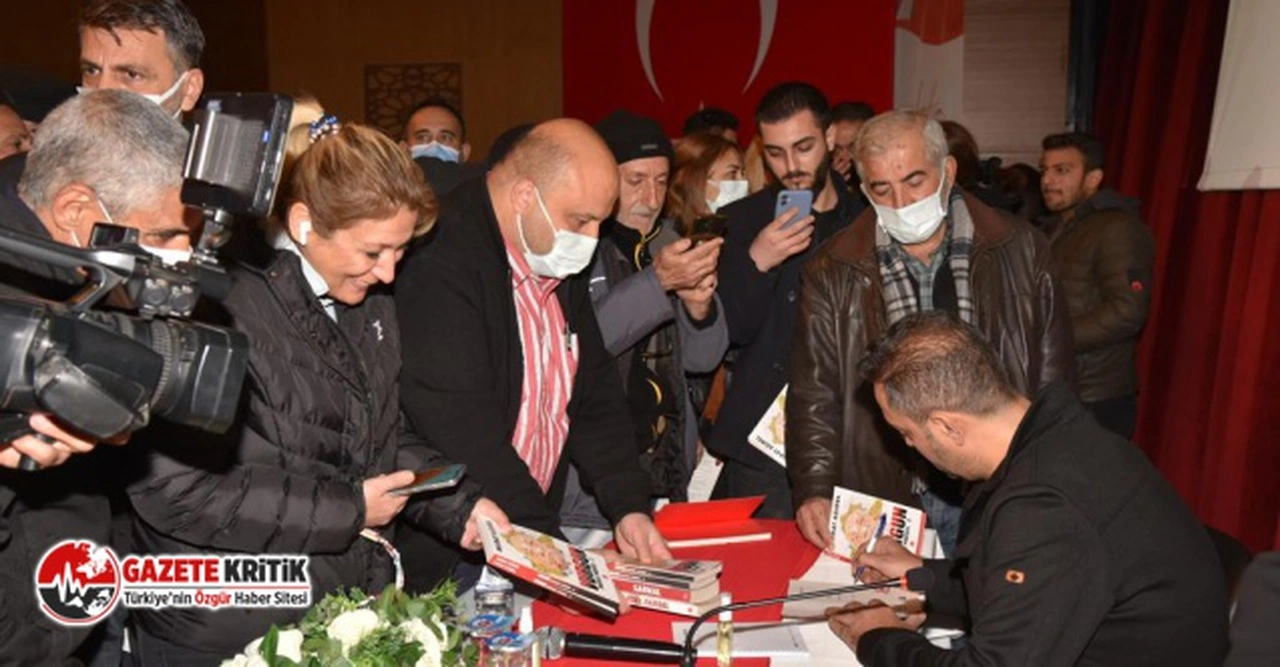 MURAT AĞIREL CEYHAN’DA OKURLARI İLE  BULUŞTU