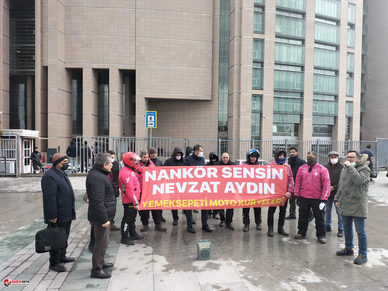 Yemek Sepeti moto kuryelerinden kendilerine "nankör" diyen Nevzat Aydın'a dava!