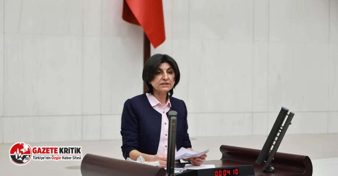 CHP’Lİ ÖZDEMİR: VAKIF ÜNİVERSİTELERİ EN DÜŞÜK ÜCRET MADDESİNİ UYGULAMALI