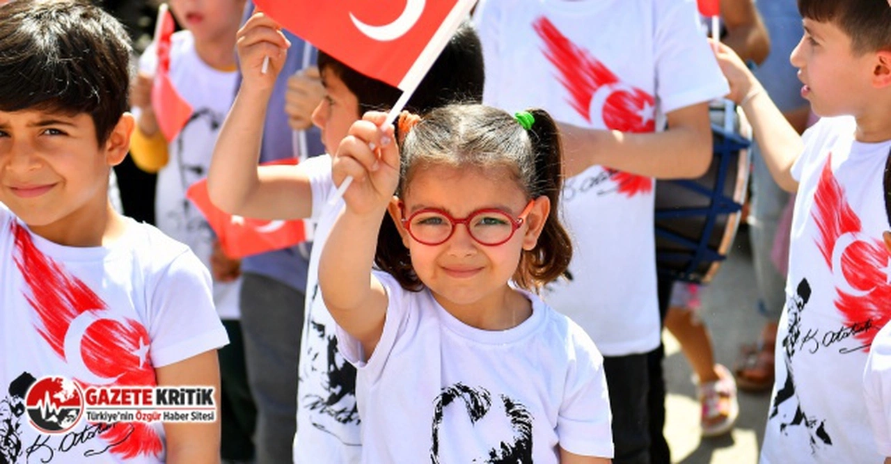 Mersin Büyükşehir, 23 Nisan coşkusunu sokaklara taışıdı!