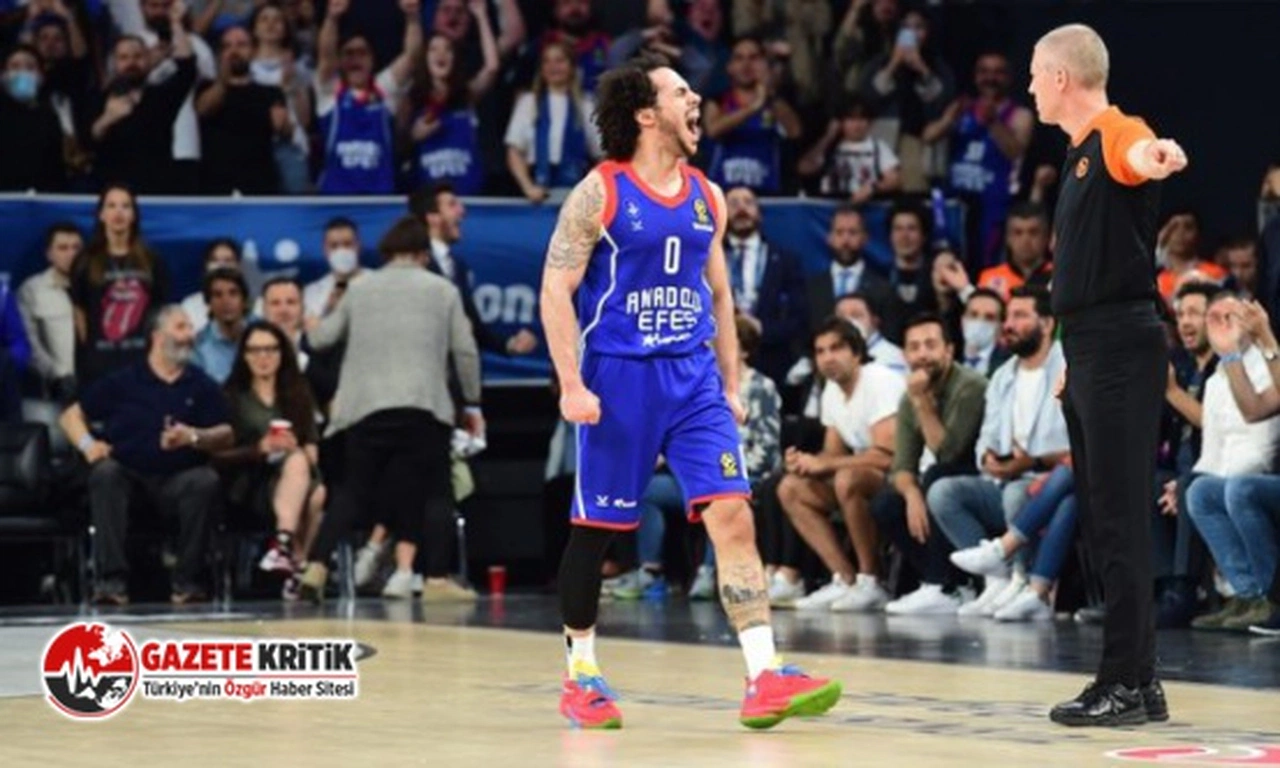 Anadolu Efes EuroLeague final maçını kazanarak 2. kez şampiyon oldu