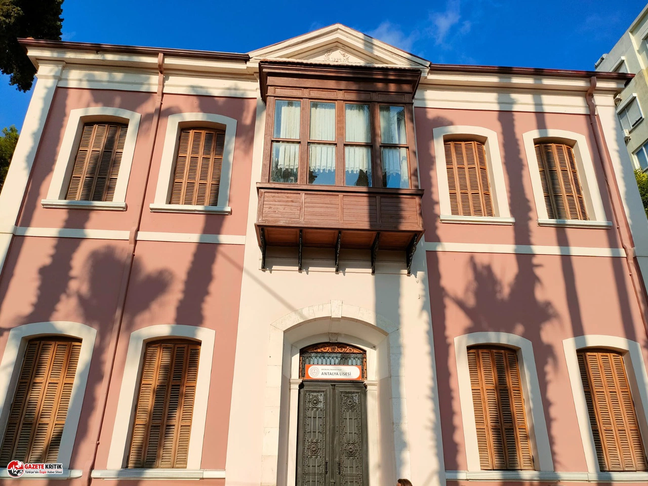 İYİ Partili Hasan Subaşı:Antalya Lisesi'nin 125 yıllık Tarihi Yok Sayılamaz