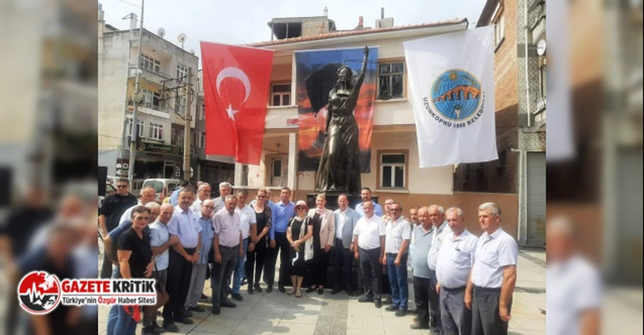 Başkan Becan: Yakılan Adalet Anıtının Yerine Yenisi Yapıldı