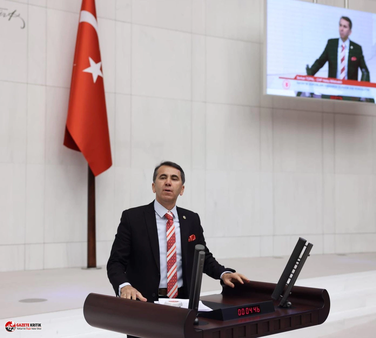 CHP'Lİ SERKAN TOPAL: 30 AĞUSTOS, ÖZGÜR VE BAĞIMSIZ YAŞAMA İSTEĞİMİZİN TÜM DÜNYAYA İLANIDIR