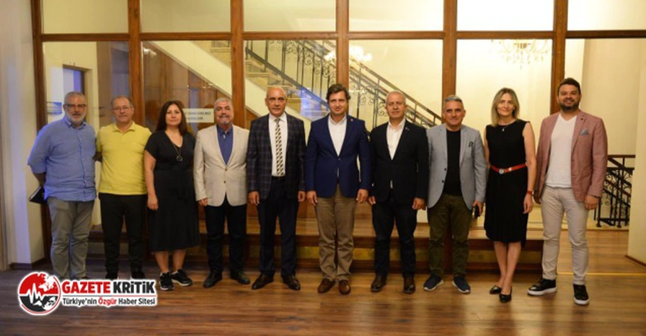CHP'li Yücel’den yoğun esnaf mesaisi. 2 günde 9 oda ziyareti