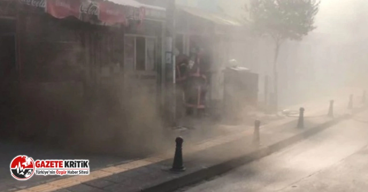 Lokantada yangın çıktı, 3 işyerine sıçradı