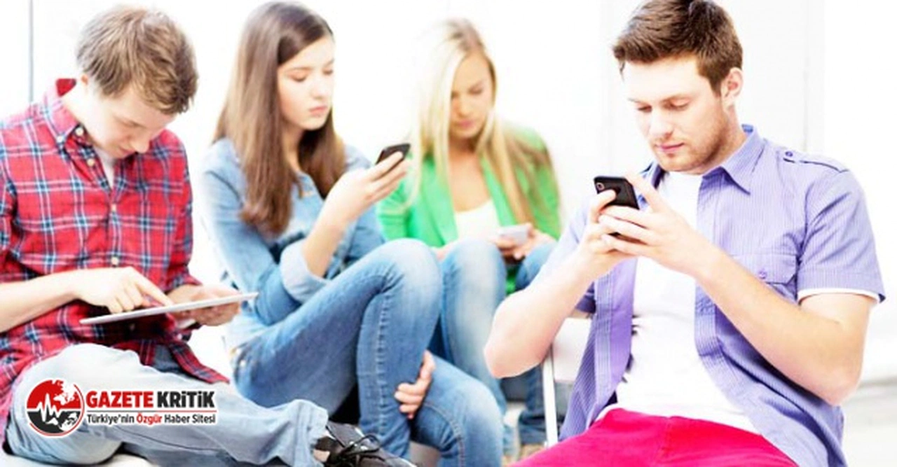 AKP'den 'Z kuşağı' yatırımı: 'Elektronik eşya alan gençlere vergi indirimi yapılacak'