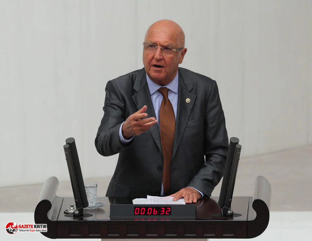 İYİ Partili Hasan Subaşı: Kim kimi kandırıyor?