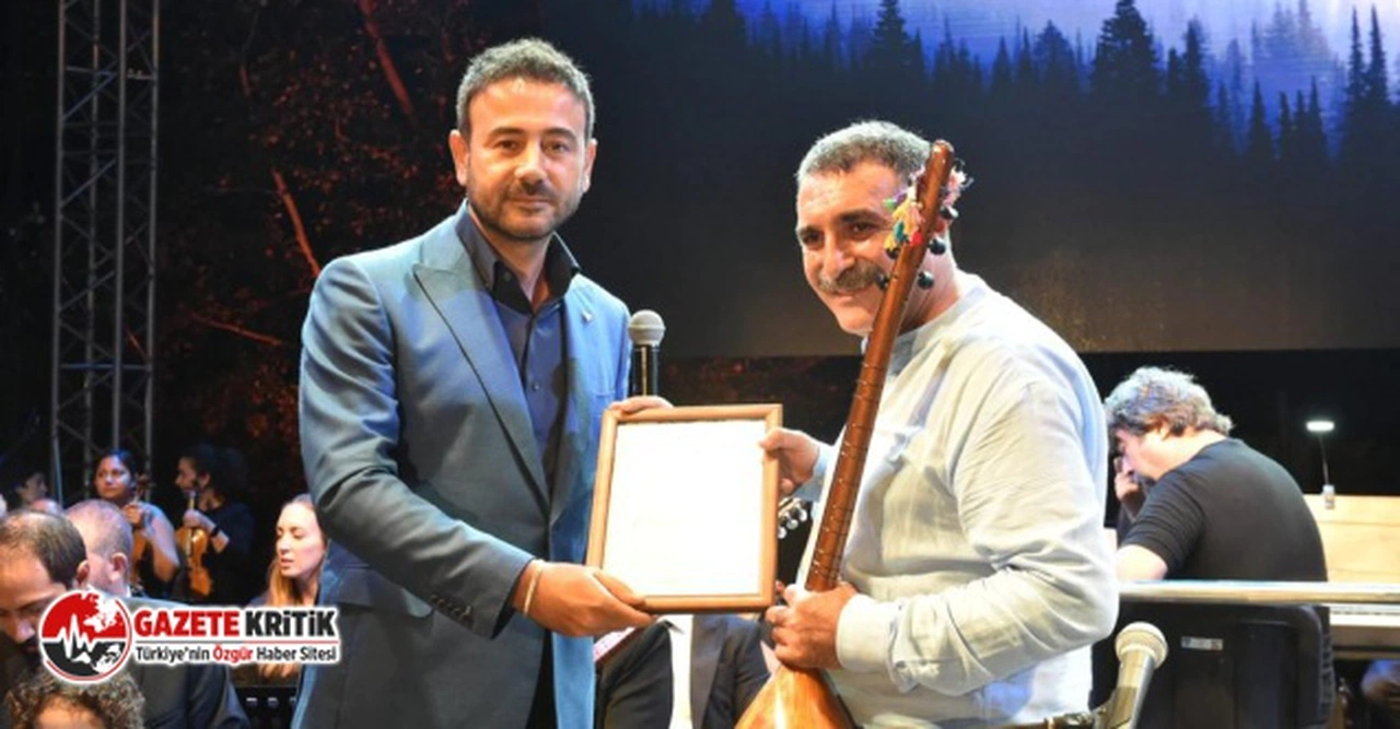 KÜLTÜR VE SANAT'IN KALBİ BEŞİKTAŞ'TA ATIYOR: ERDAL ERZİNCAN’DAN UNUTULMAZ KONSER