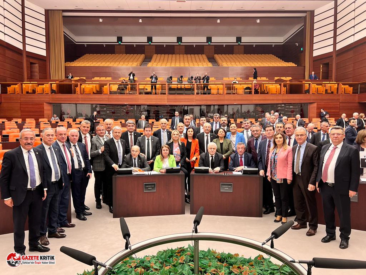 CHP'Lİ KARACA’DAN SANSÜR YASASI ELEŞTİRİSİ:   “ÖZGÜRLÜK TARLALARIMIZDA KUMPAS TOHUMLARINIZI YEŞERTMEYECEĞİZ!”