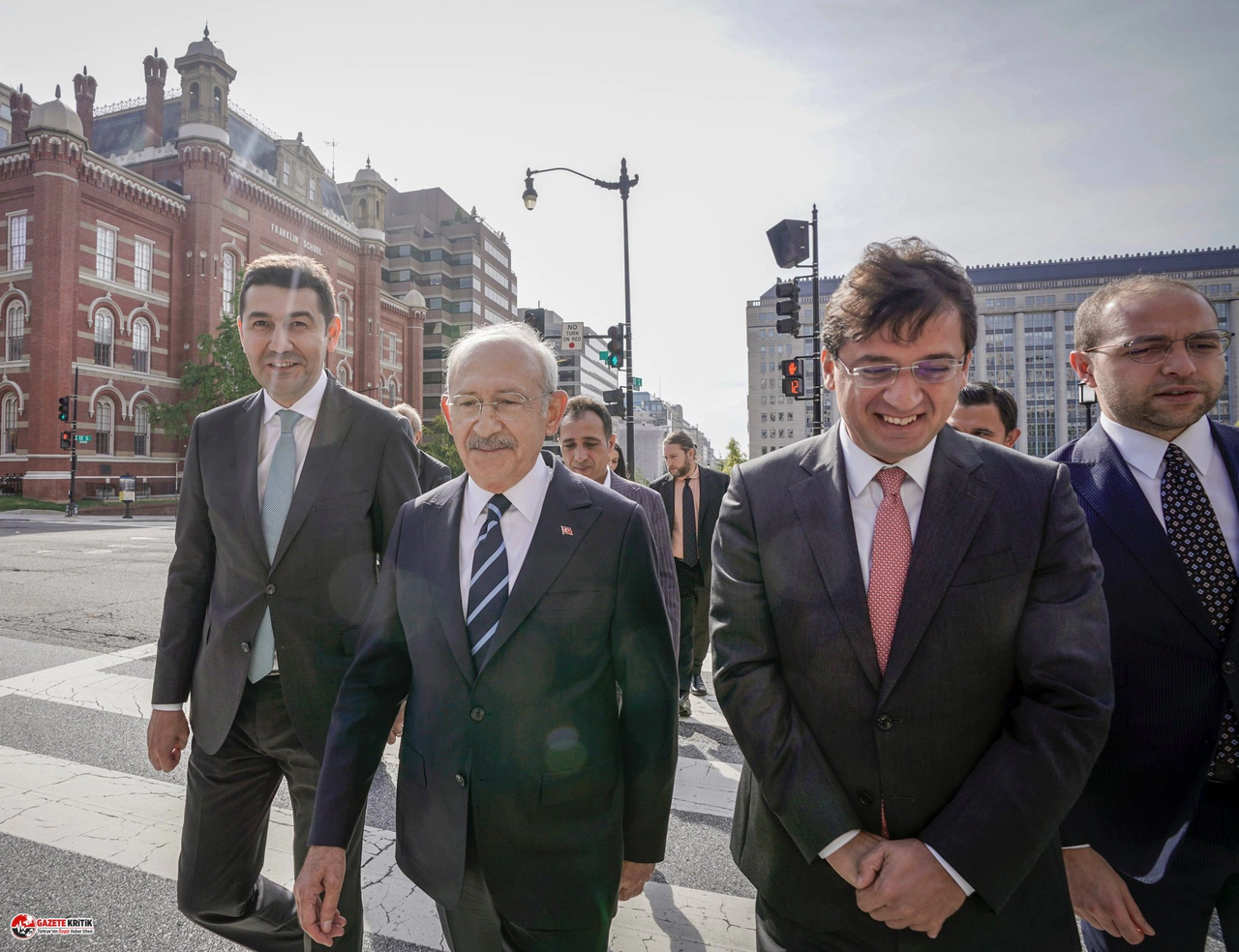 Kılıçdaroğlu'ndan, Cemal Kaşıkçı'nın yazdığı Washington Post'a taziye ziyareti