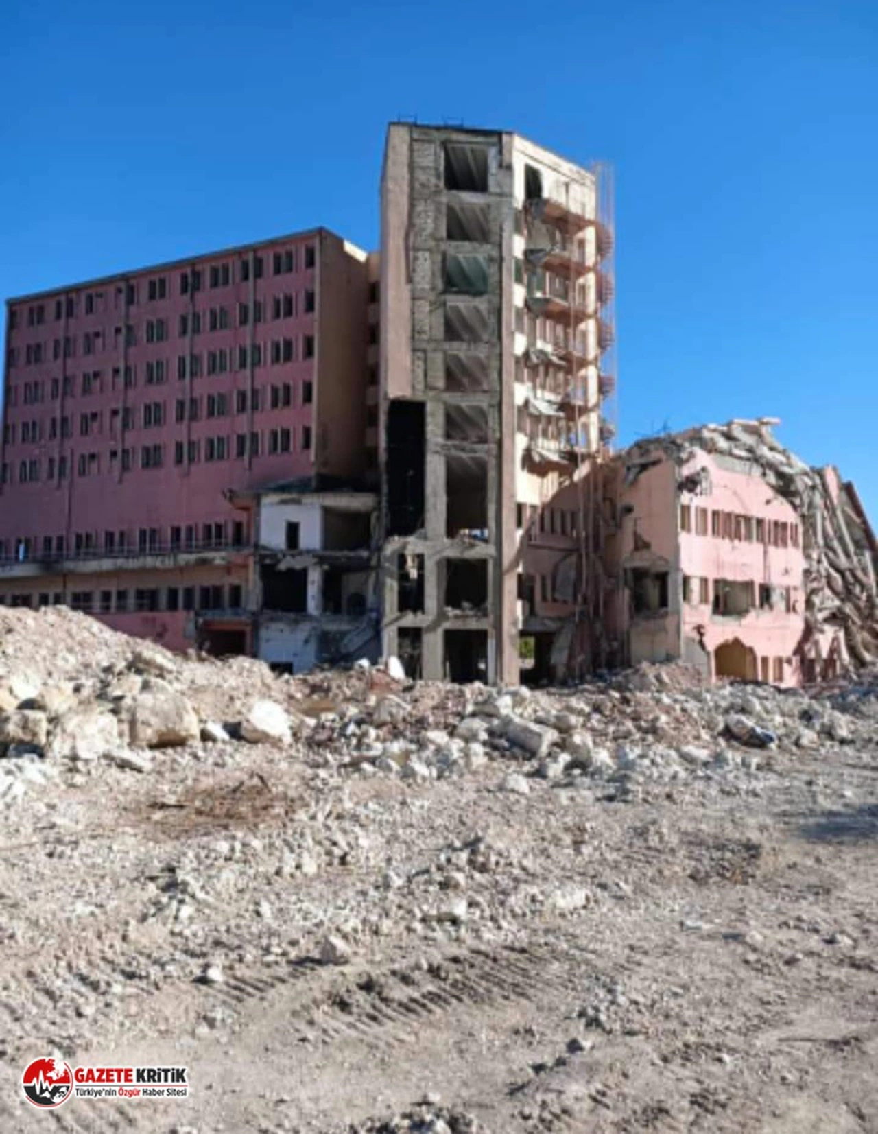 İYİ Partili Subaşı:Eğirdir'de 70 Yıllık Tarih Yok Edildi