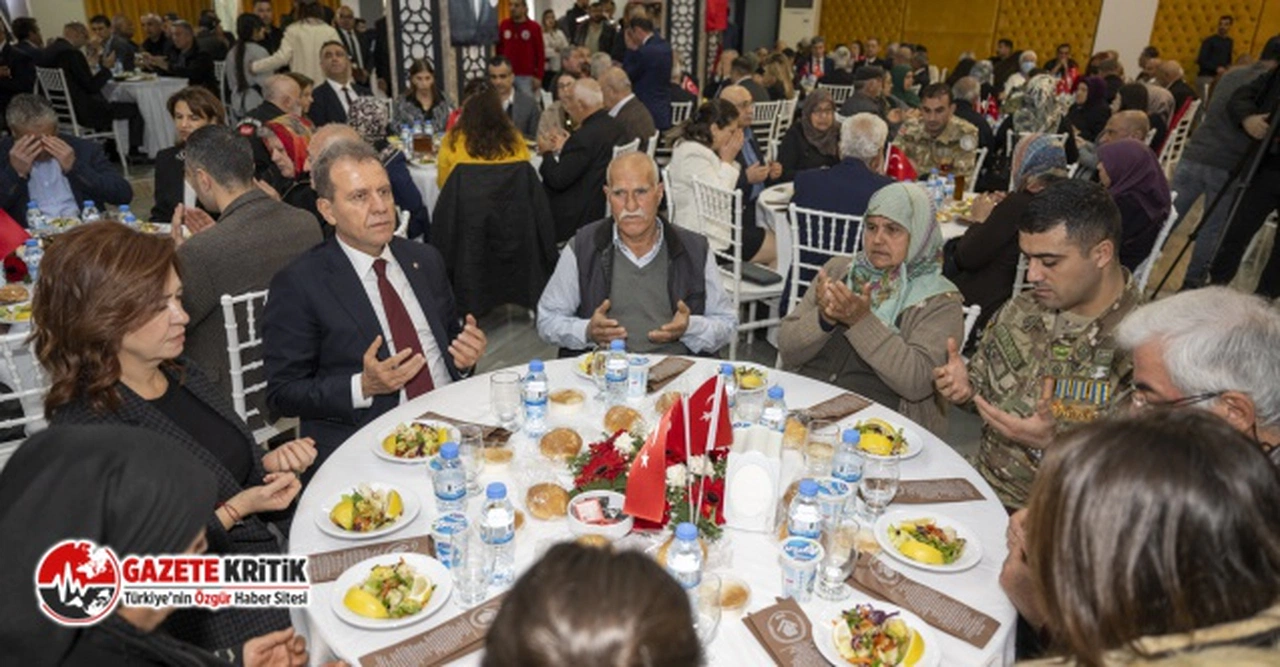 VAHAP SEÇER, KURTULUŞUN 101. YILINDA ŞEHİT AİLELERİ VE GAZİLERLE YEMEKTE BİR ARAYA GELDİ