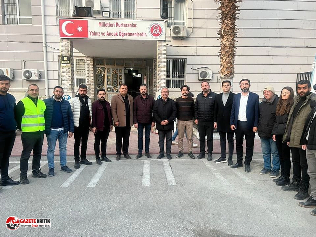 İzmir Çiğli Belediye Başkanı Utku Gümrükçü İmar Komisyonu Üyeleriyle Deprem Bölgesinde:“Eksiklerden ders almalıyız”