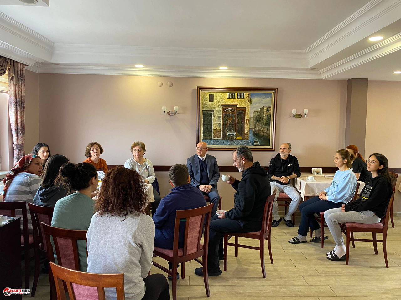 "Depremzedeler bir aydır nakdi yardım bekliyor…"