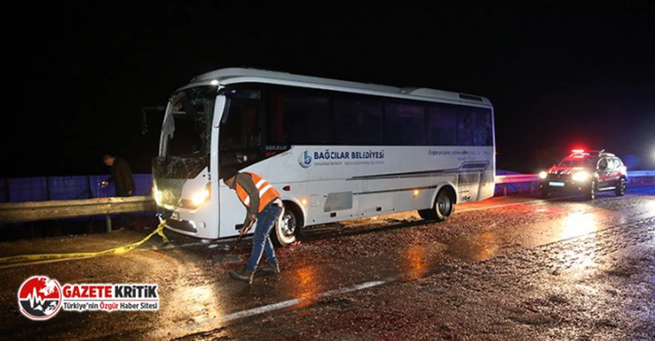 Deprem bölgesinden dönen otobüs devrildi: 3 ölü, 19 yaralı