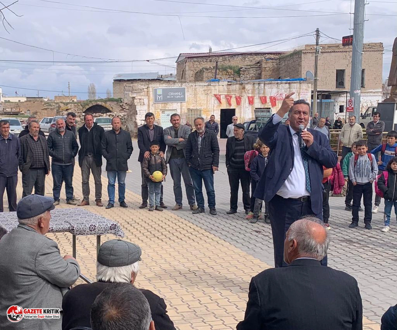 Gürer” Kuşa bak deyip cebinizi boşaltıyorlar”