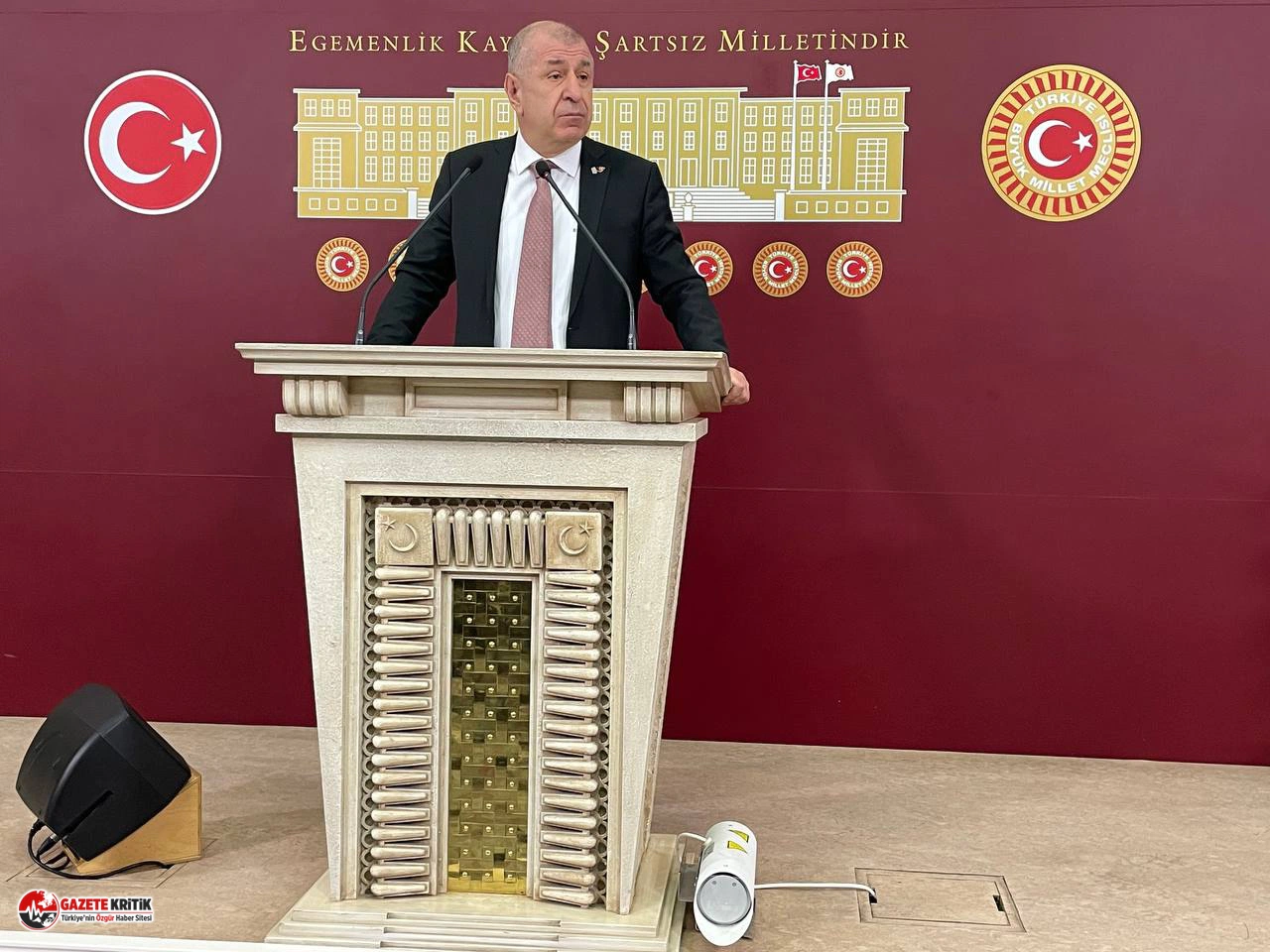 Ümit Özdağ:“Sosyal Medya Teröristleri ile İş Birliği Yapan Bir İçişleri Bakanı ve Emniyet Genel Müdürlüğü Var”