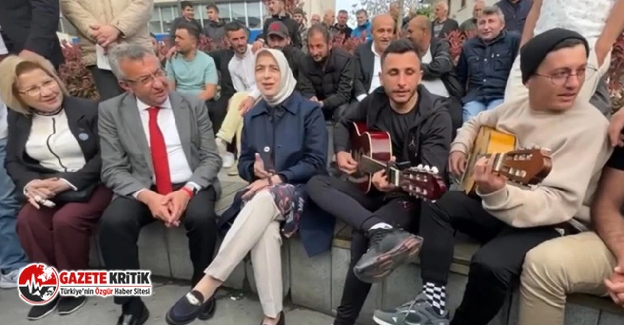CHP'li Altay ile AKP'li Zengin birlikte türkü söyledi