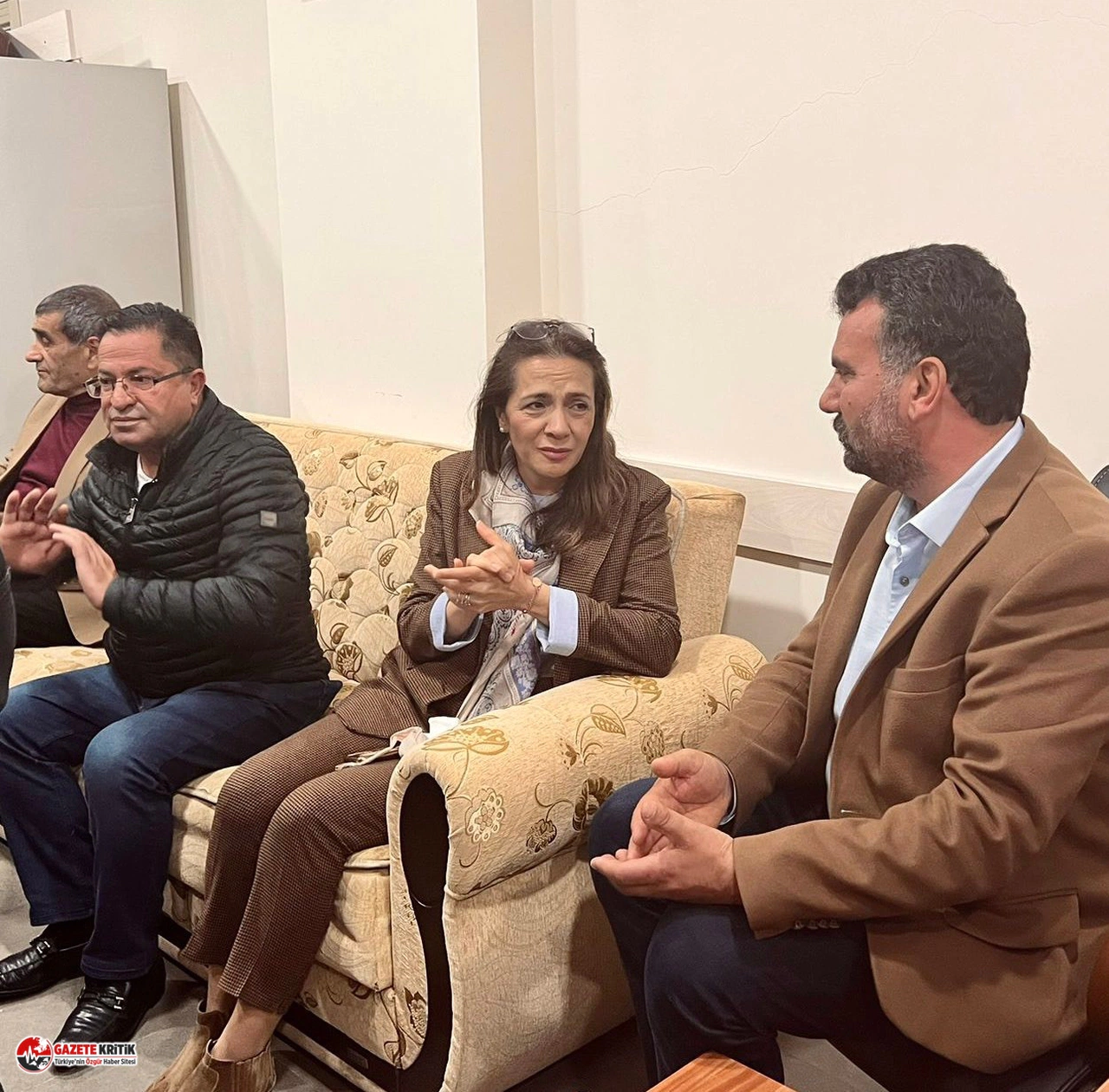 CHP'li İlgezdi’den katledilen müzisyenin ailesine ziyaret