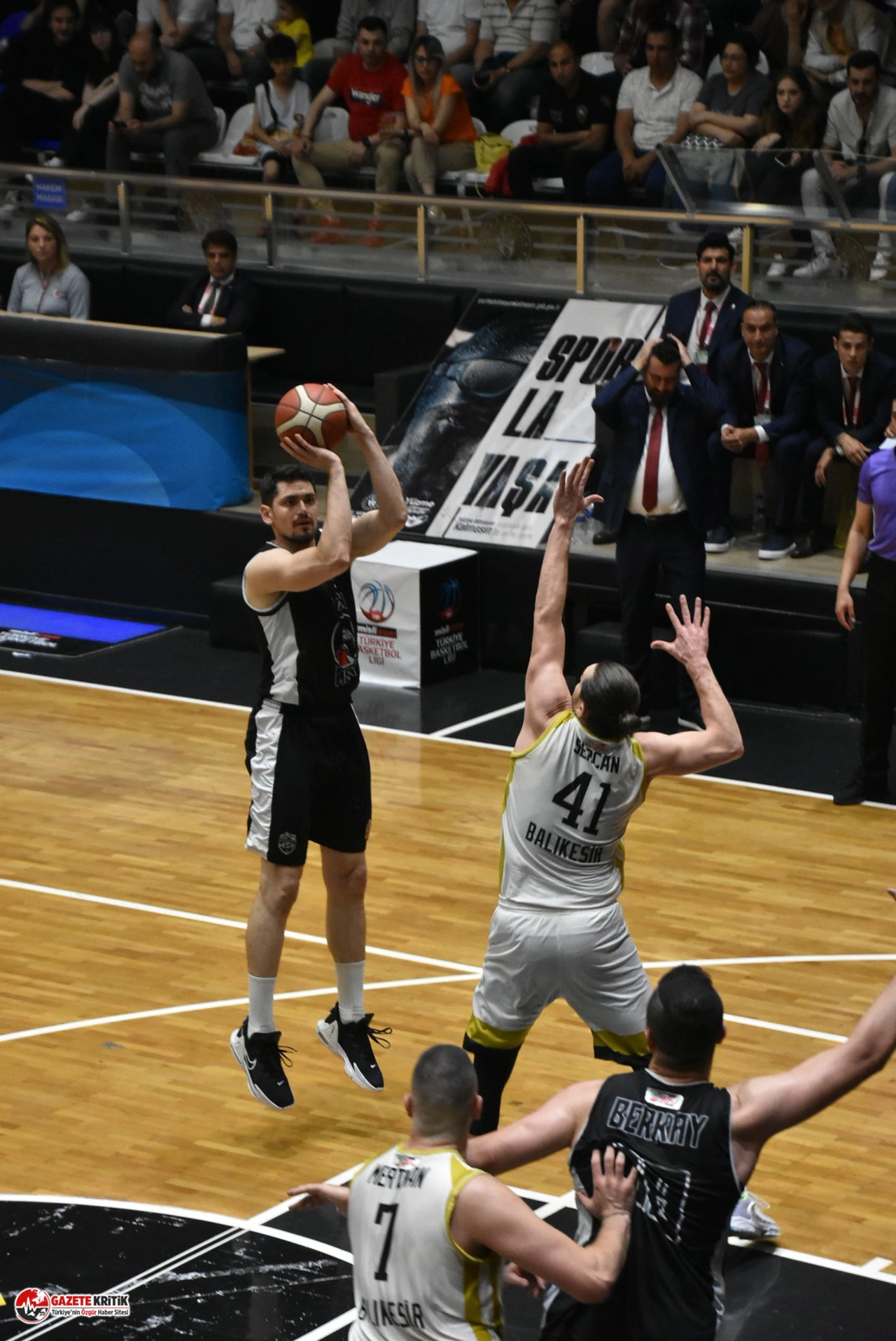 MSK ERKEK BASKETBOL TAKIMI BALIKESİR BÜYÜKŞEHİR BELEDİYESPOR’U 78-66 SKORLA YENDİ