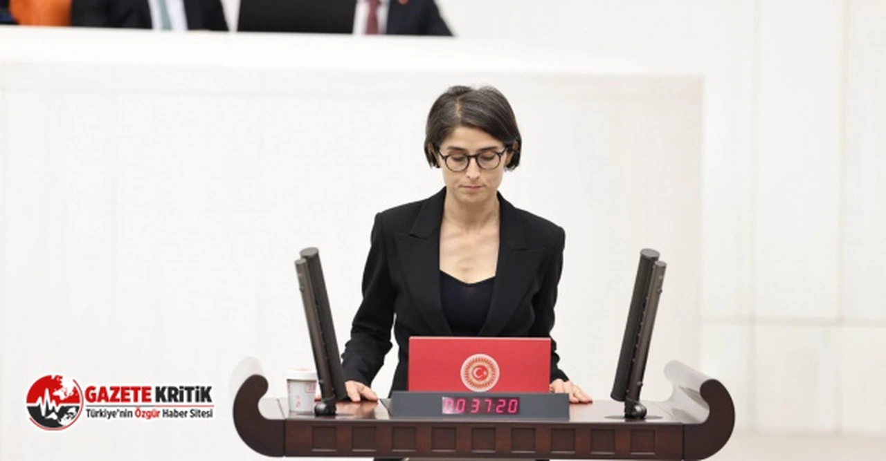 YSP'li Akça: Bakanlar çifte maaş, huzur hakkı vb ödeme alıyorlar mı?