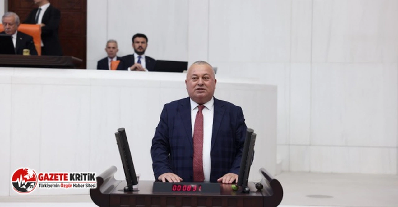 Cemal Enginyurt: Biz buraya turuncu koltuklarda oturup maaş alıp yan gelip yatmaya gelmedik