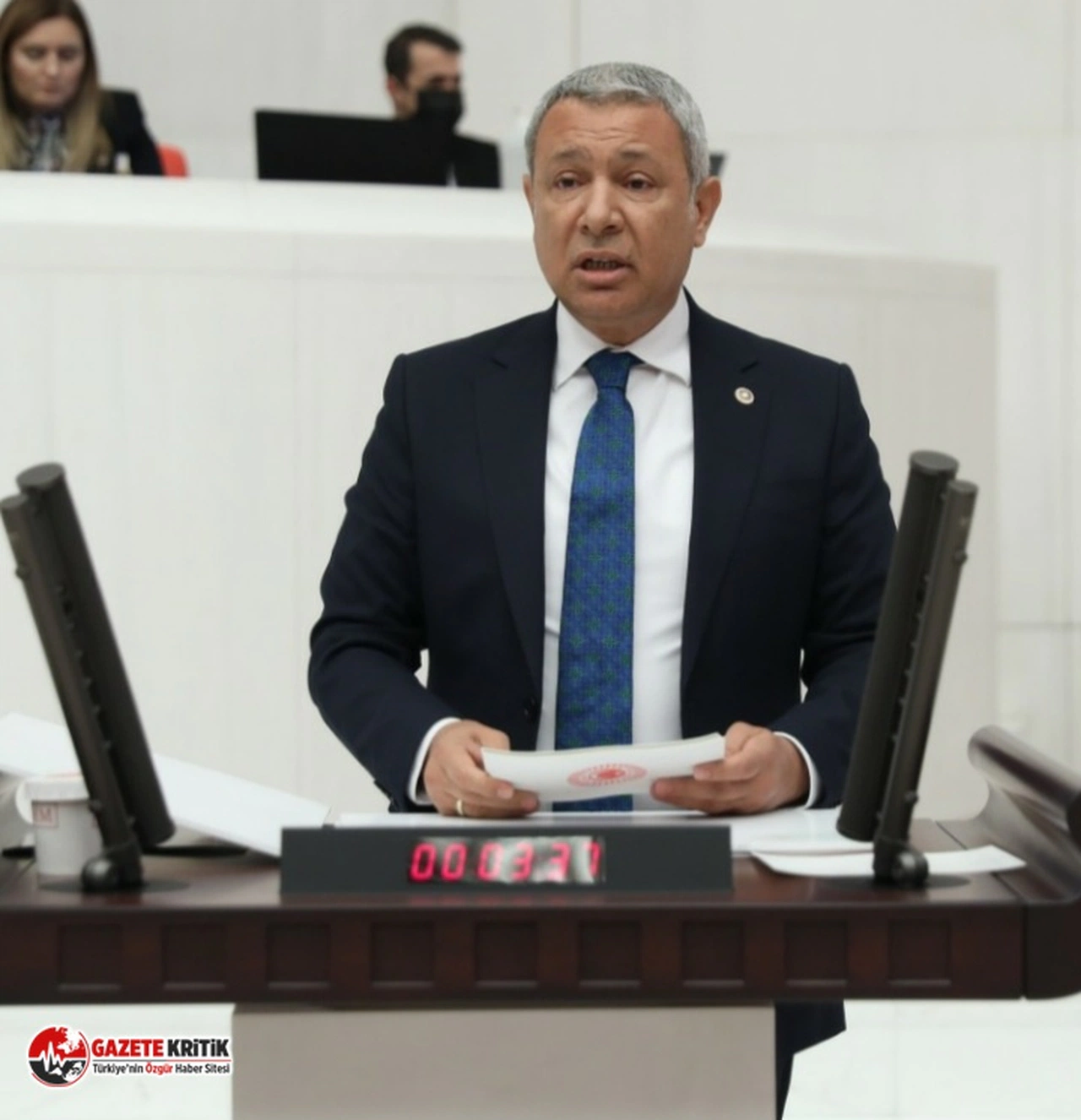 Orhan Sümer: Vatandaş bir ay boyunca sadece simit yese maaşı yetmiyor