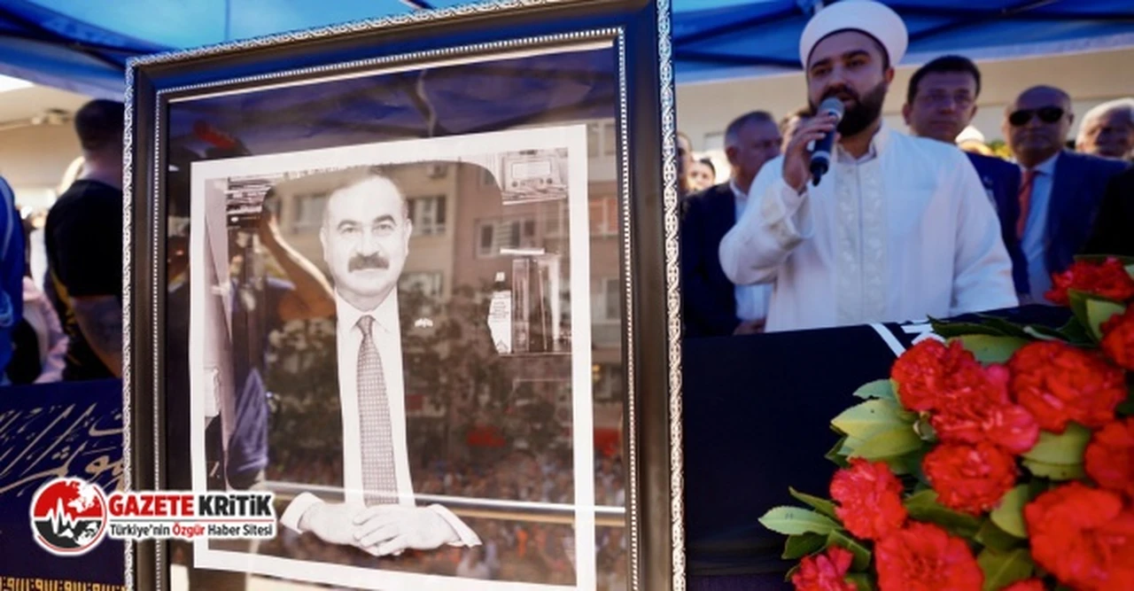 Yaşamını yitiren Beşiktaş Belediye Başkan Yardımcısı Doğan Ender Topçuoğlu için belediyede tören düzenlendi