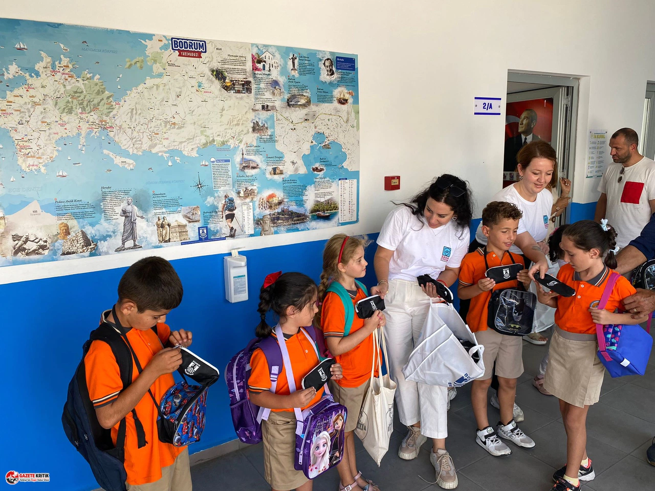 BODRUM BELEDİYESİ ÖĞRENCİLERİN YANINDA  BELEDİYEDEN ÖĞRENCİLERE DESTEK