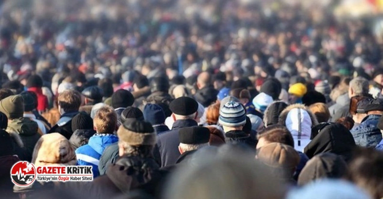 "İşten çıkarılan 2 kişiden 1’i hem maaşsız hem de işsiz"