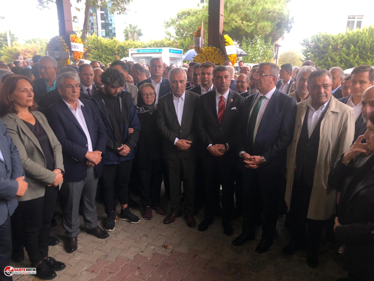 CHP'liler Nihat Yeşil'i cenazede yalnız bırakmadı