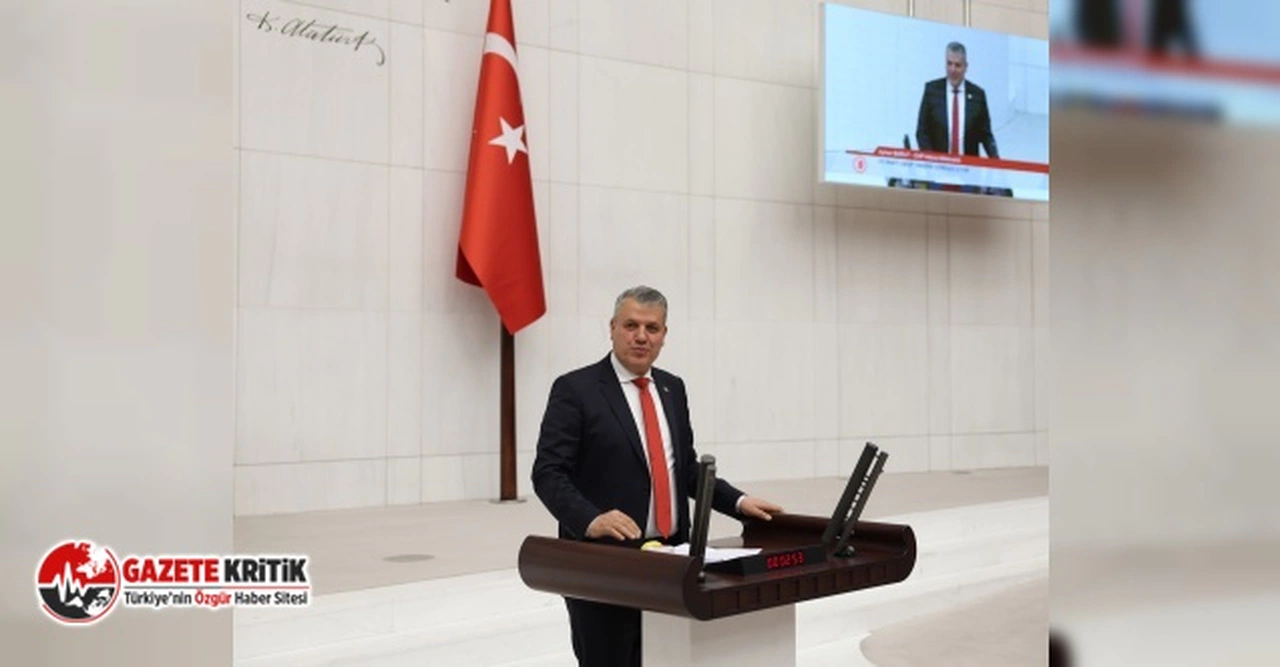 Ayhan Barut'tan AKP iktidarının ekonomi politikalarına sert tepki: "AKP yaraları sarmıyor, üstüne daha da kanatıyor"