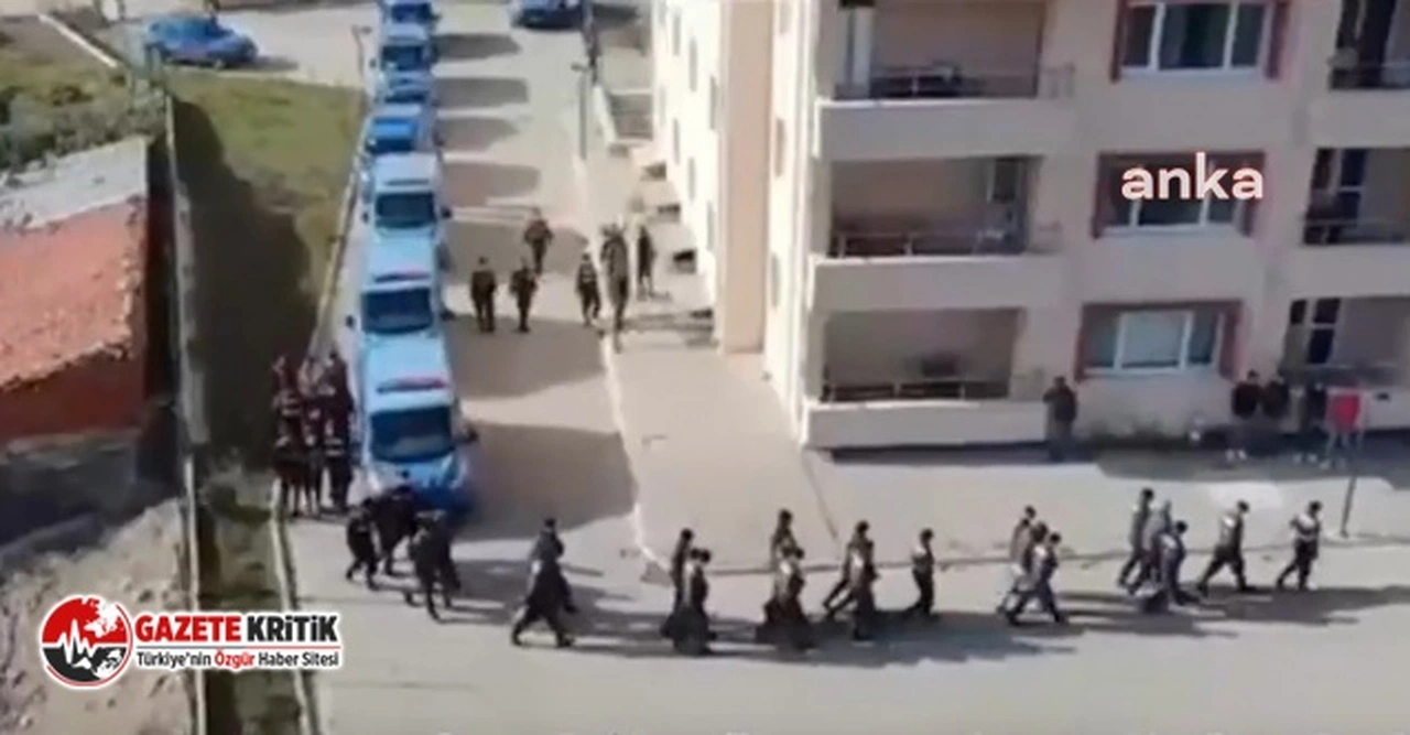 İçişleri Bakanı Ali Yerlikaya, "Sınır bölgelerinde düzenlenen "Kalkan Operasyonları'nda 1222 göçmen yakalandı"