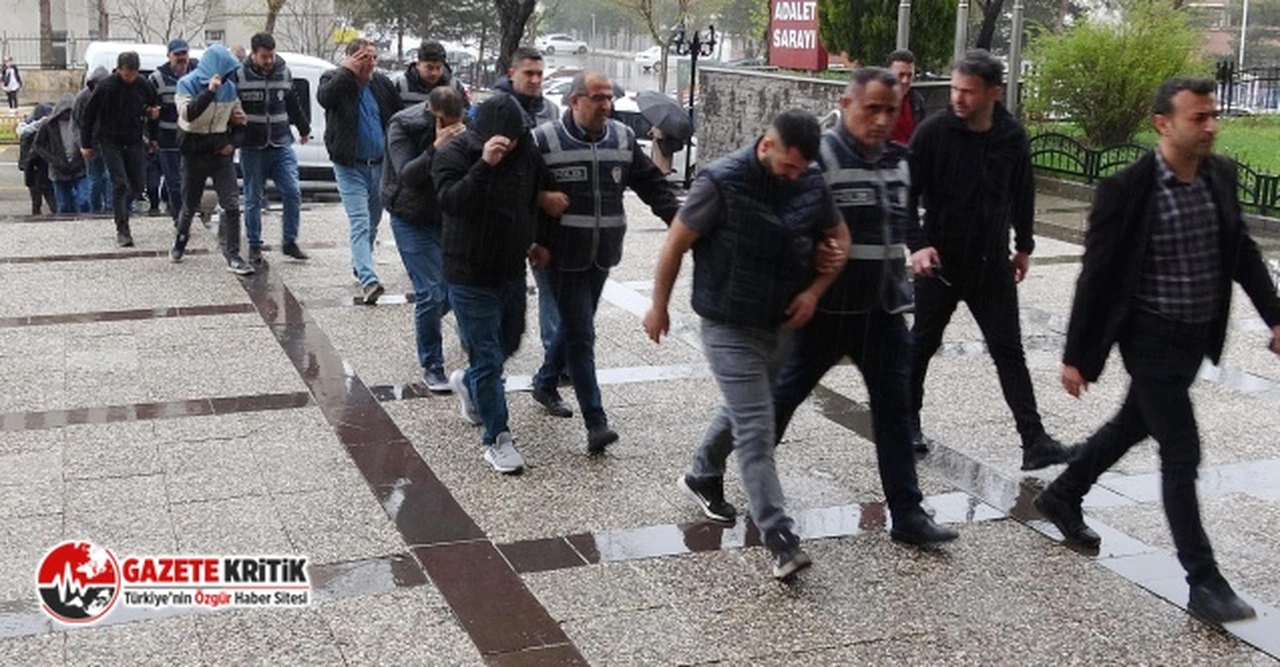 İmamoğlu'na taşlı saldırı davasında ilk duruşma görüldü: "Cebimdeki erikleri attım"