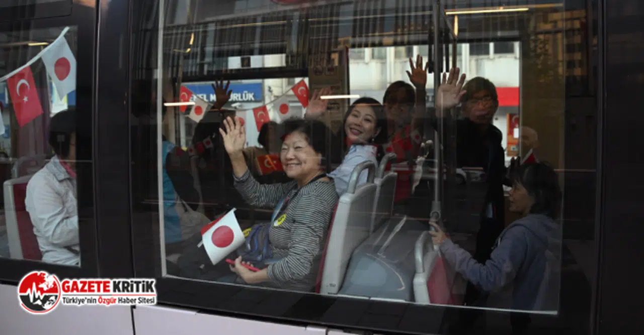 İSTANUL'DA GALATAPORT-BEYAZIT TURİSTİK TRAMVAYI SEFERE BAŞLADI