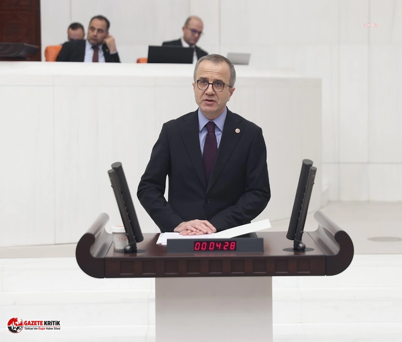 CHP'li Okan Konuralp'ten, Milli Eğitim Bakanı Yusuf Tekin’e: "Öğrencilerin üniversiteden ayrılmasının nedenleri nelerdir?"