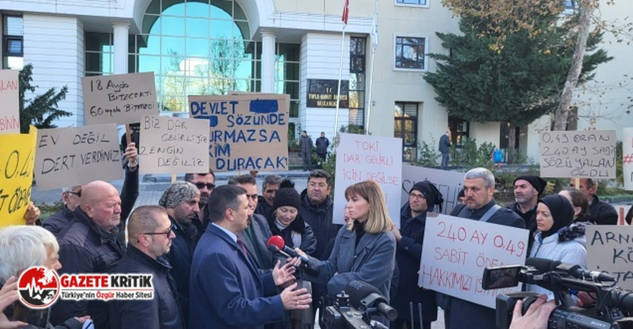 İYİ Partili Türkoğlu TOKİ’nin  Peşini Bırakmıyor: Mağdurlarla birlikte Başkanın Kapısına Dayandı
