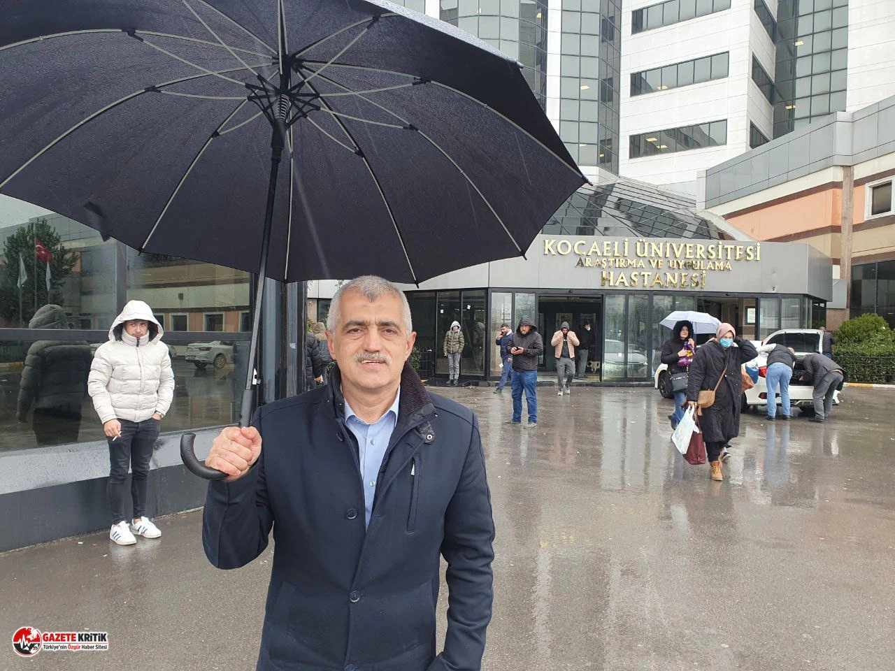 Gergerlioğlu, Kocaeli Üniversitesi Araştırma Hastanesi’nde vatandaşların sorunlarını dinledi