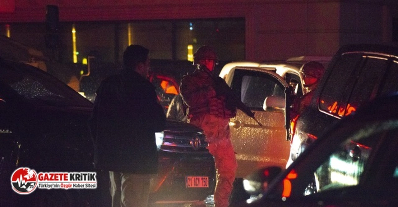 Selahattin Demirtaş, annesinin rahatsızlığı nedeniyle Diyarbakır'a götürüldü