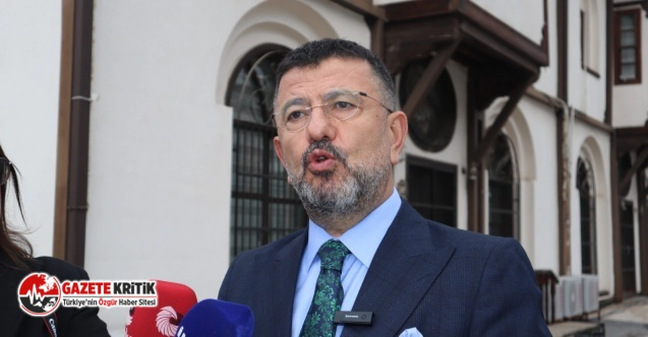 Veli Ağbaba: Deprem sonrası gazeteciler zor şartlar altında görev yapmaya çalışıyor