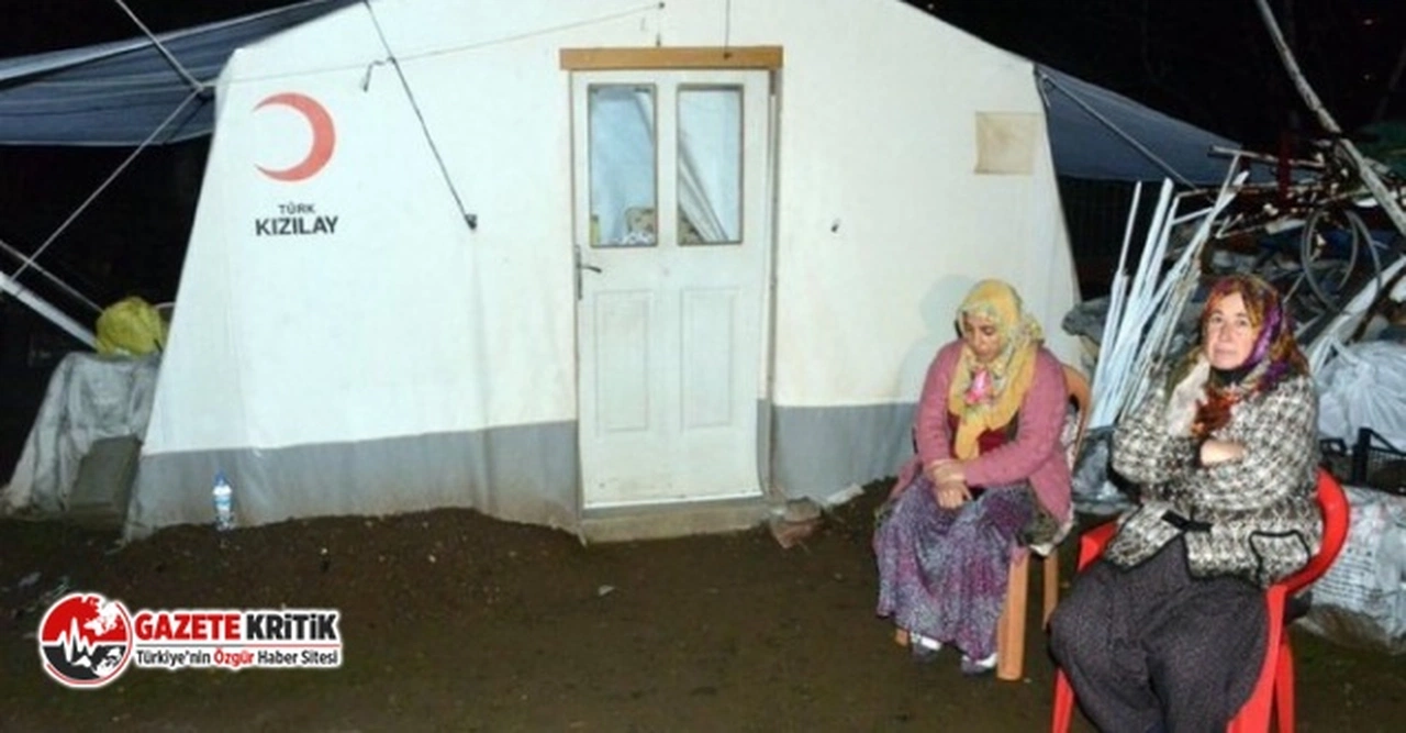 Yılmaz Özdil: “Şehit ailesi ‘çadır’daysa, güvenlik zirvesi ‘saray’daysa, konuşacak bir şey yok zaten.”