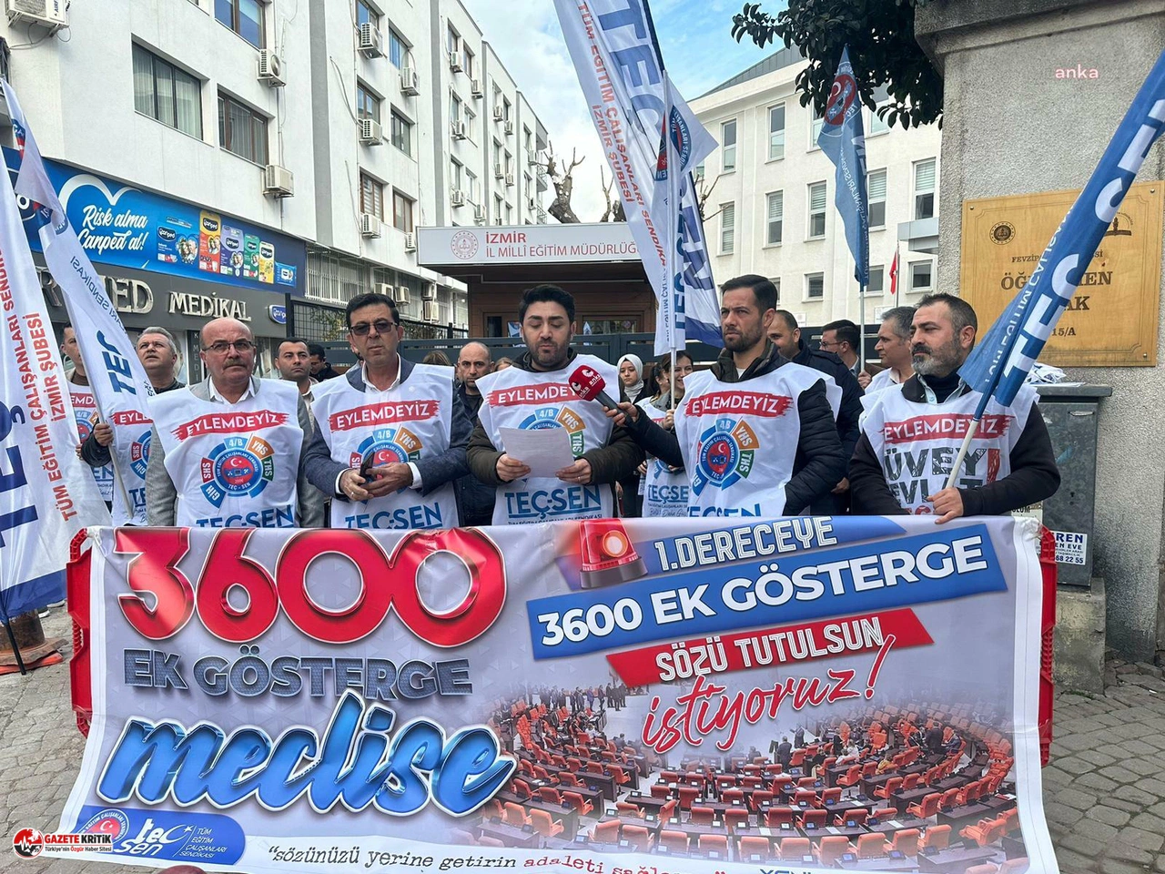 İzmir'de eğitim çalışanlarından "3600 ek gösterge" çağrısı: "Meclis'e getirilmemiş olmasını kabul etmiyoruz"