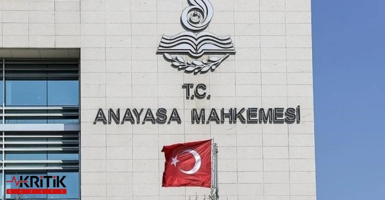 ANAYASA MAHKEMESİ’NİN YENİ BAŞKANI KADİR ÖZKAYA OLDU
