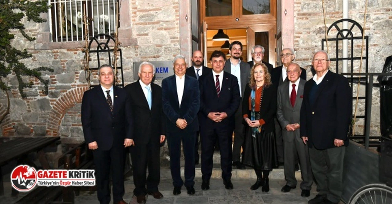 CHP İZMİR BÜYÜKŞEHİR ADAYI CEMİL TUGAY:“KENTİN KALKINMASINA DESTEK SUNMAK İSTİYORUM”