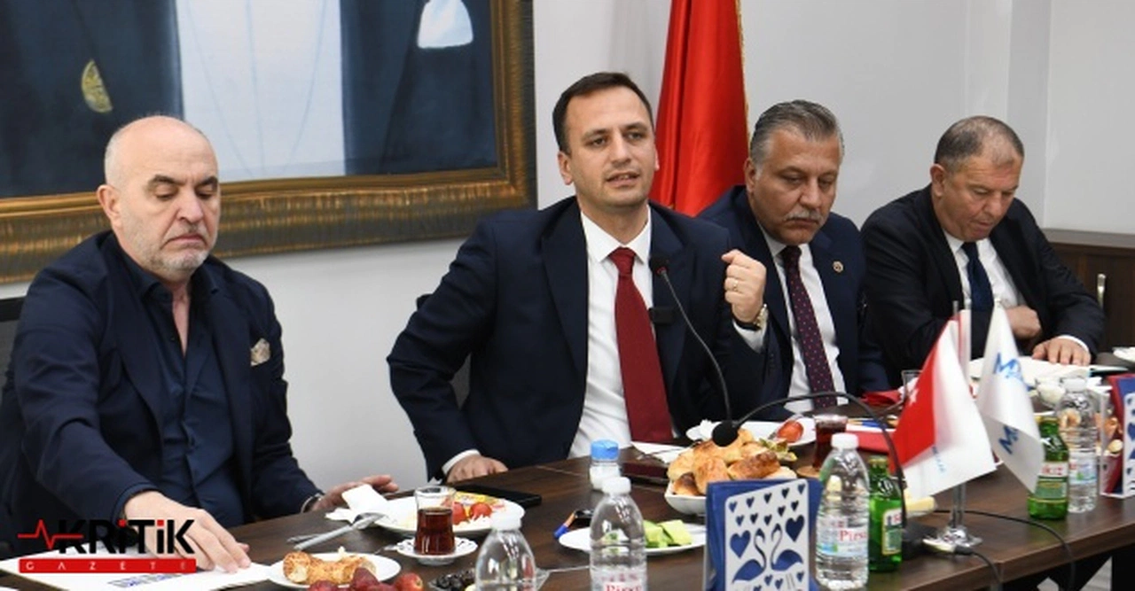 Bornova Belediye Başkanı Ömer Eşki ilk sanayi meclisi toplandı