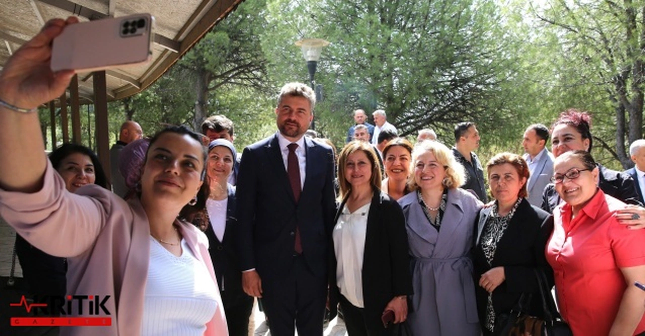 Buca Belediye Başkanı Görkem Duman Muhtarlarla bir araya geldi